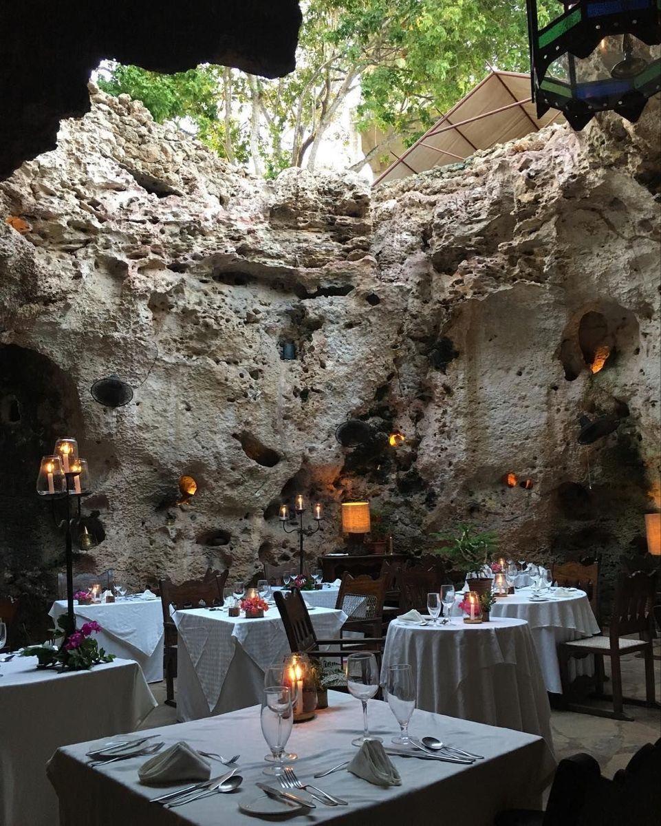 10 Weirdest Restaurants Around the World Worth Visiting