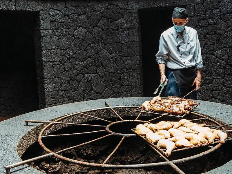 10 Incredible Themed Restaurants Around the World