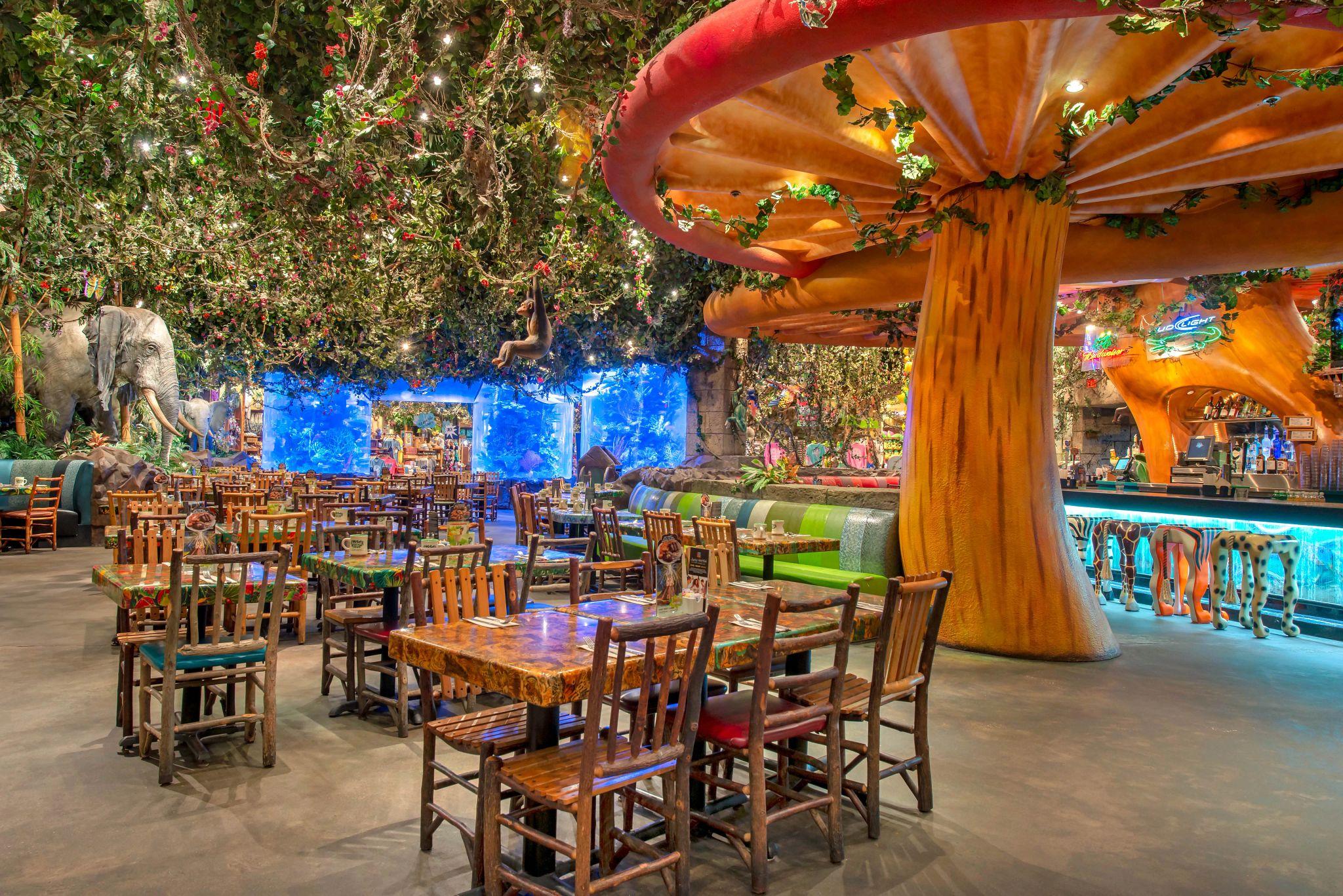 10 Incredible Themed Restaurants Around the World