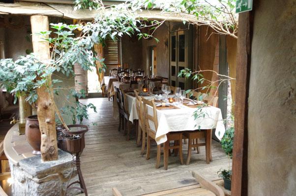 10 Incredible Themed Restaurants Around the World