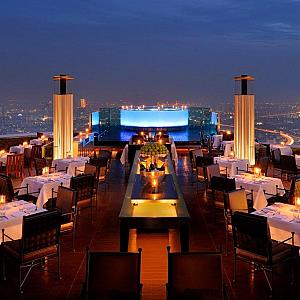 10 Restaurants With the Most Amazing Views in the World