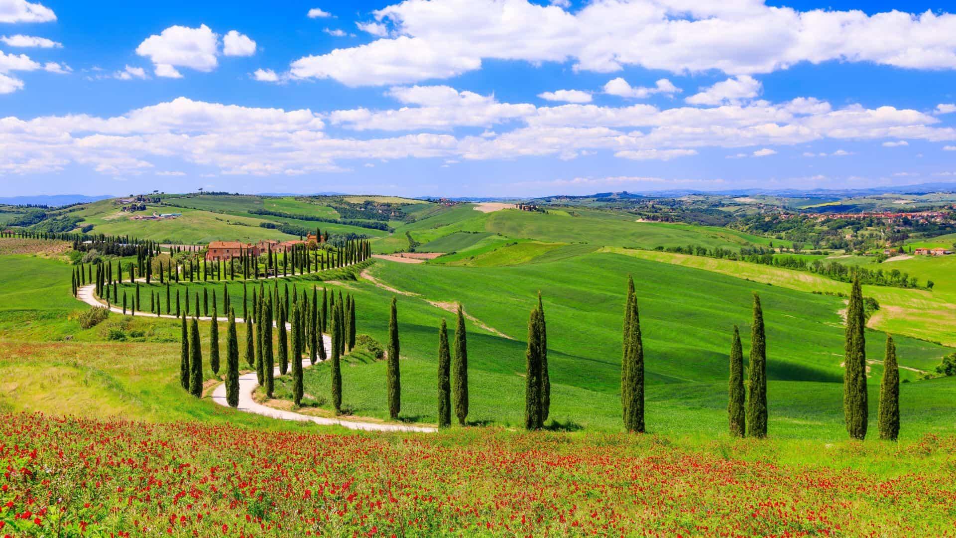 Best Places to Travel in Spring: 10 Beautiful Destinations Around the World