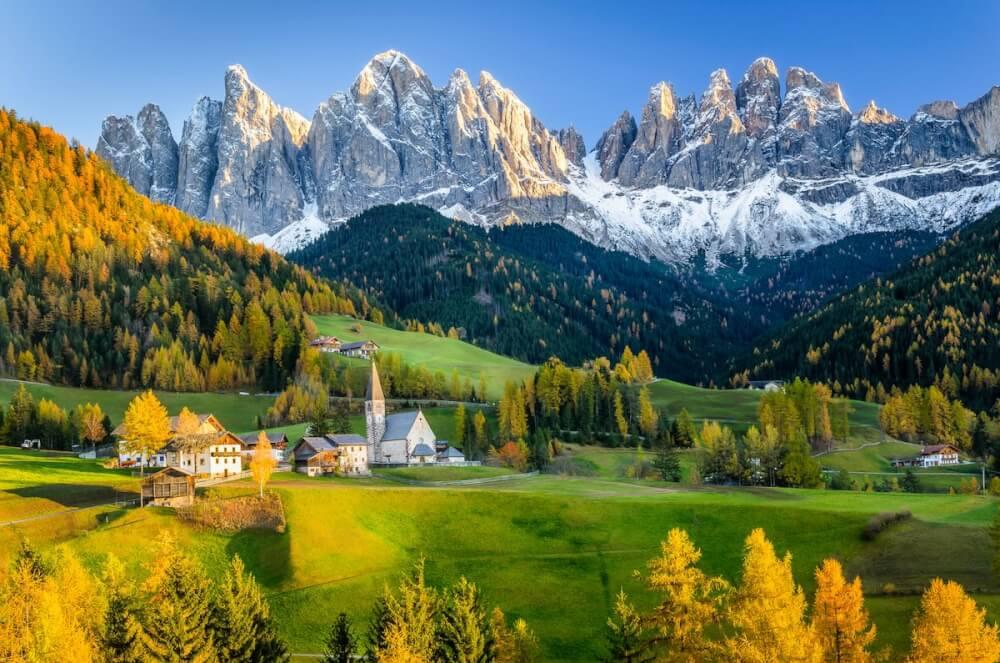 Best Fall Travel Destinations Around the World: 10 Places to See Autumn Colors