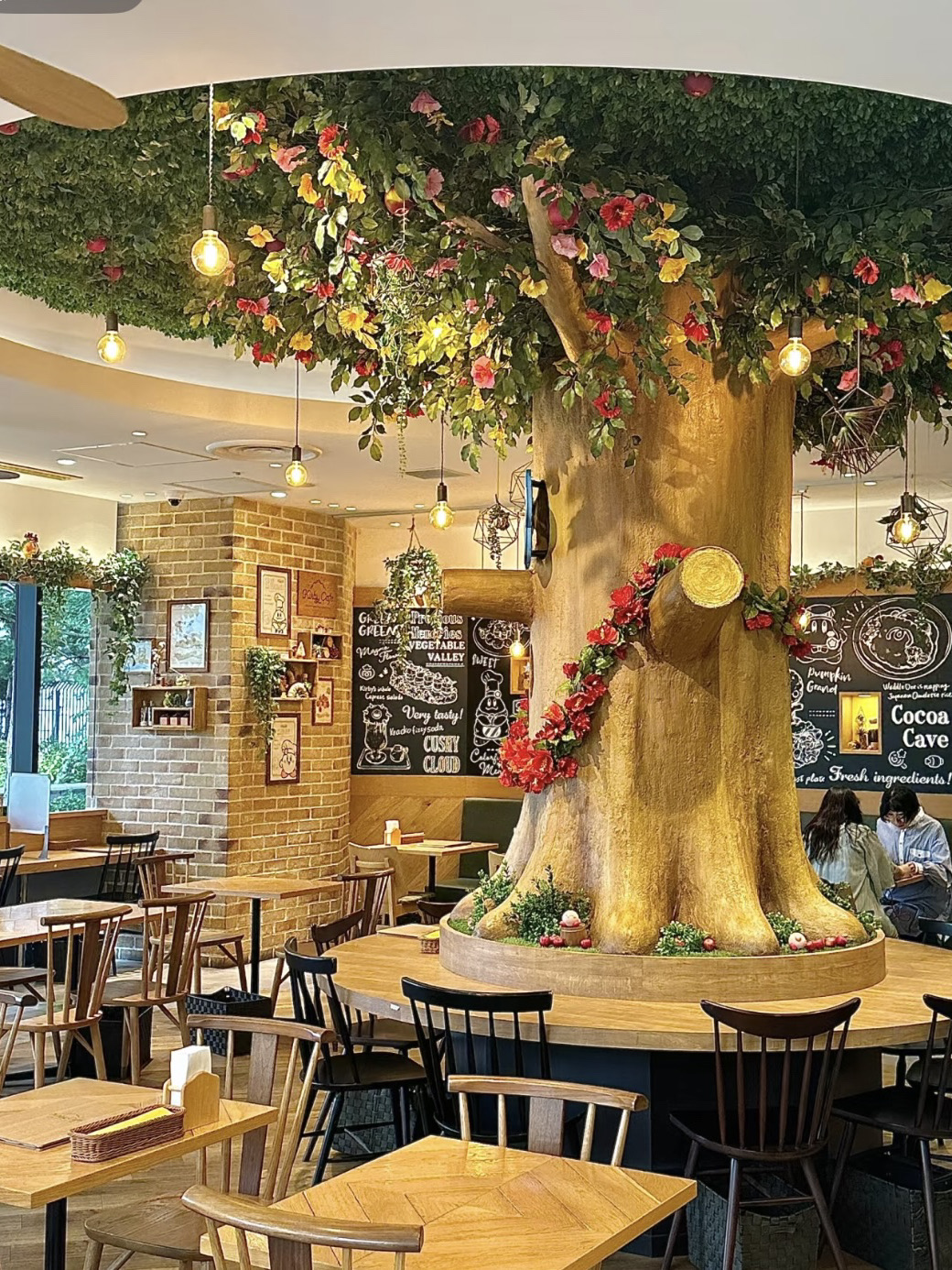 12 Unique Cafés in Tokyo You Need to Visit