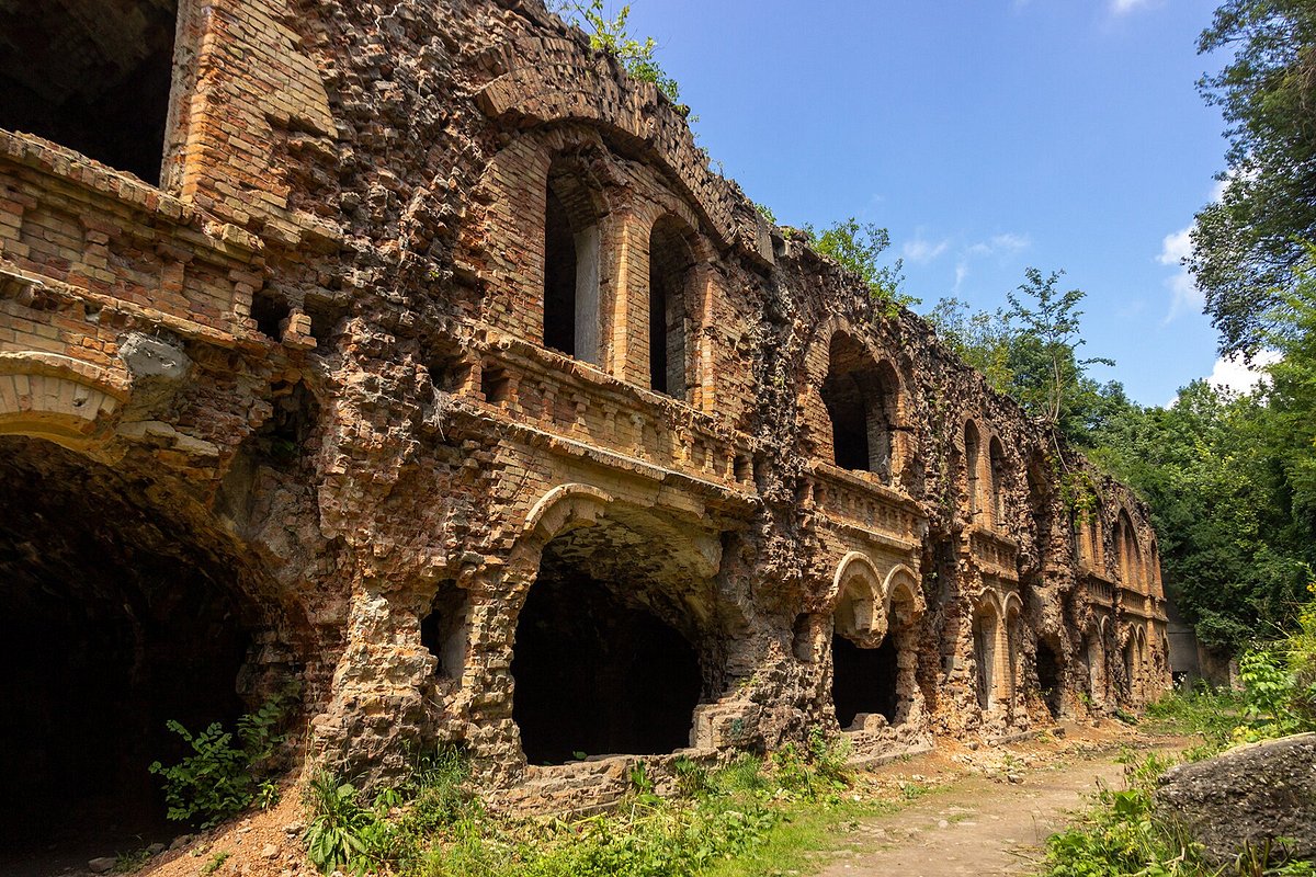 Hidden Gems in Popular Destinations in Ukraine 🇺🇦
