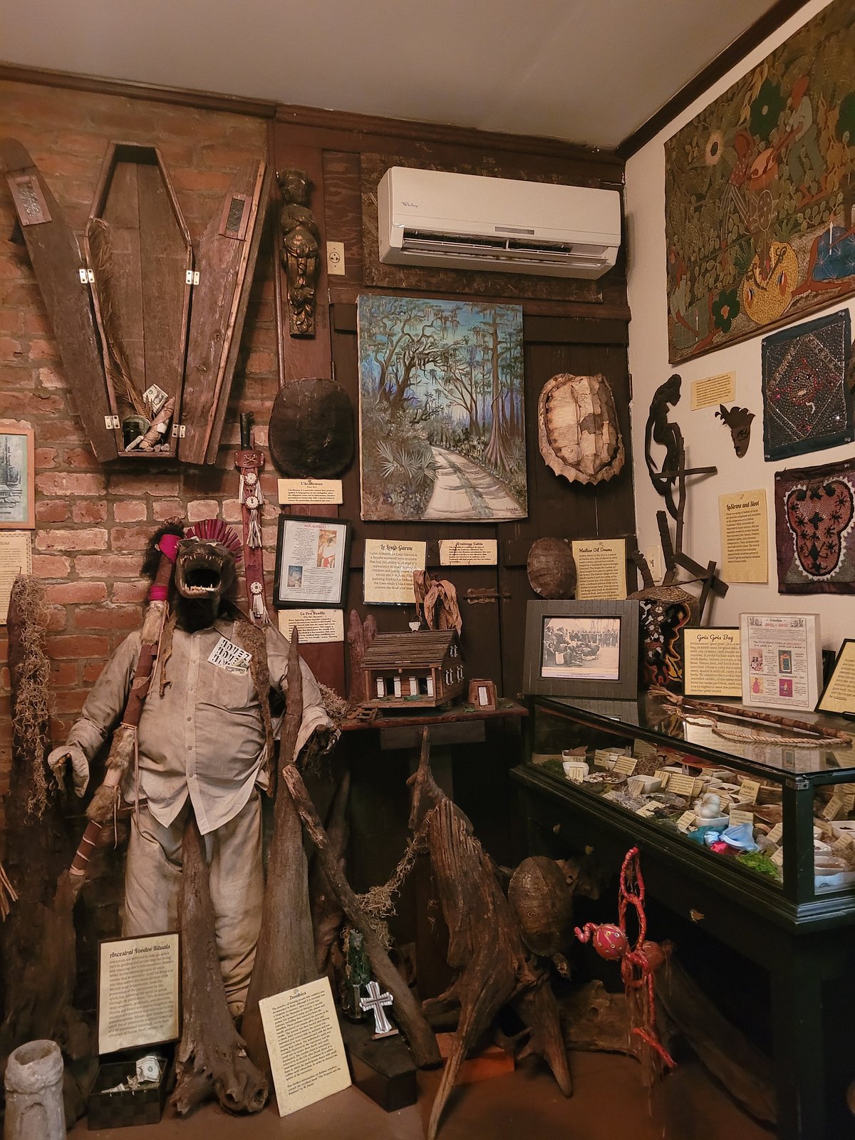 Hidden Gems in Popular Destinations in New Orleans
