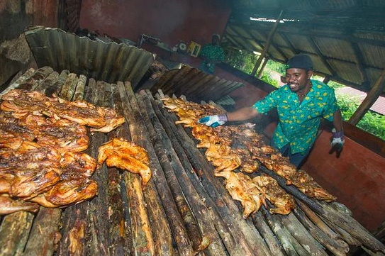 Unique Cafés and Restaurants in Jamaica: A Flavorful Island Experience
