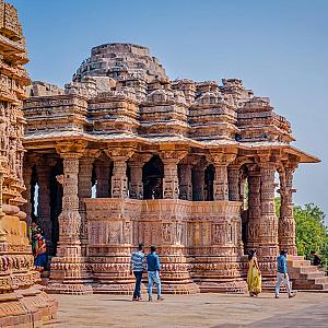 My Top Travel Tips for First-Time Visitors to India 🇮🇳