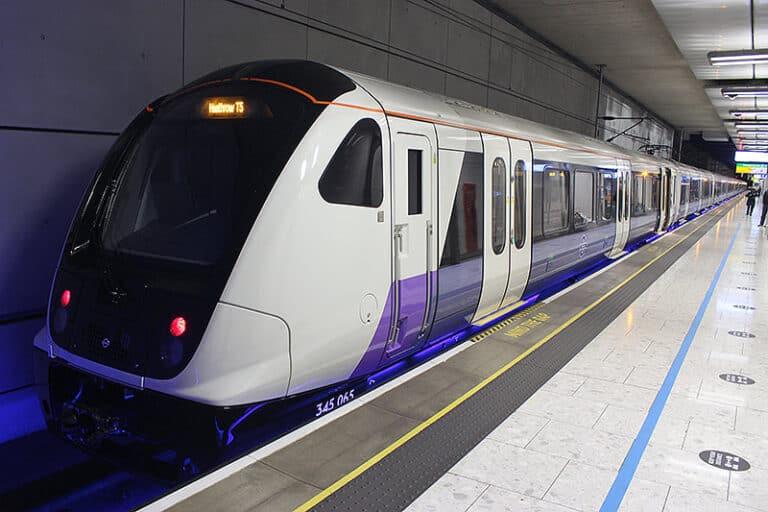 🚆 Getting Around England: A Local Transportation Guide for Travelers