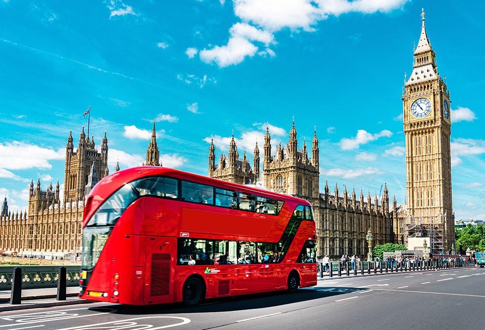 🚆 Getting Around England: A Local Transportation Guide for Travelers