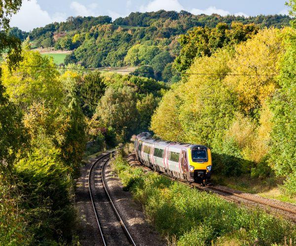 🚆 Getting Around England: A Local Transportation Guide for Travelers