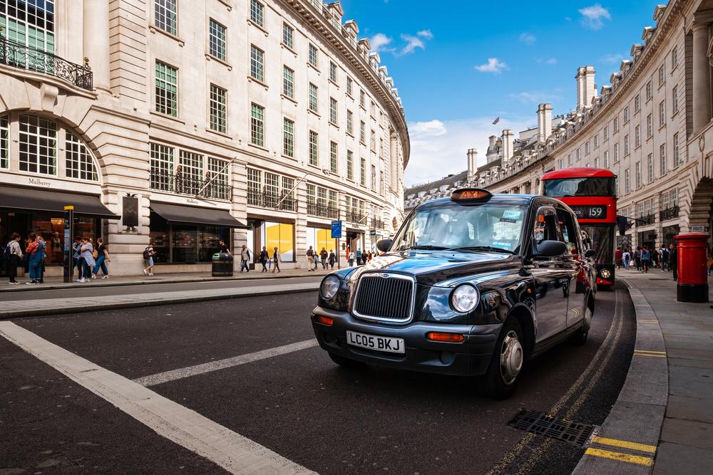 🚆 Getting Around England: A Local Transportation Guide for Travelers