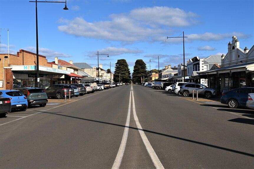 Retro Australia Road Trip: Vintage Towns, Motels & Classic Coastal Stops