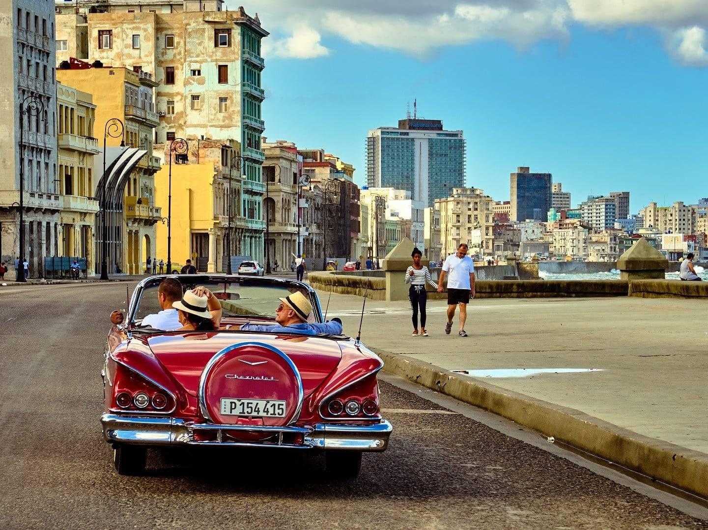 Old Havana Time Capsule: The Ultimate Vintage Cuba Travel Experience