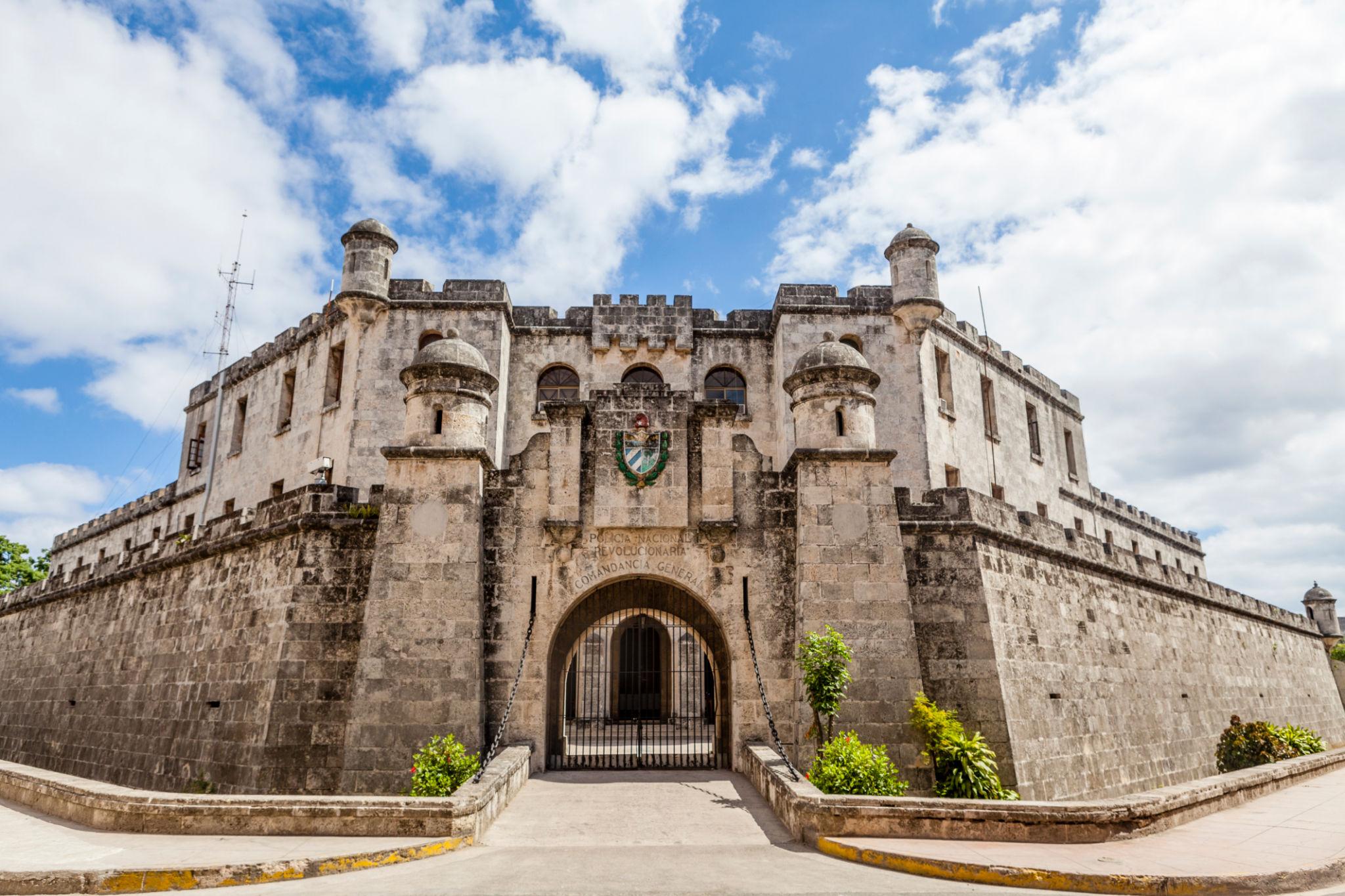 Old Havana Time Capsule: The Ultimate Vintage Cuba Travel Experience