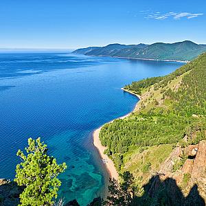 Russia Travel Guide: Cultural Etiquette, Customs & Essential Travel Tips