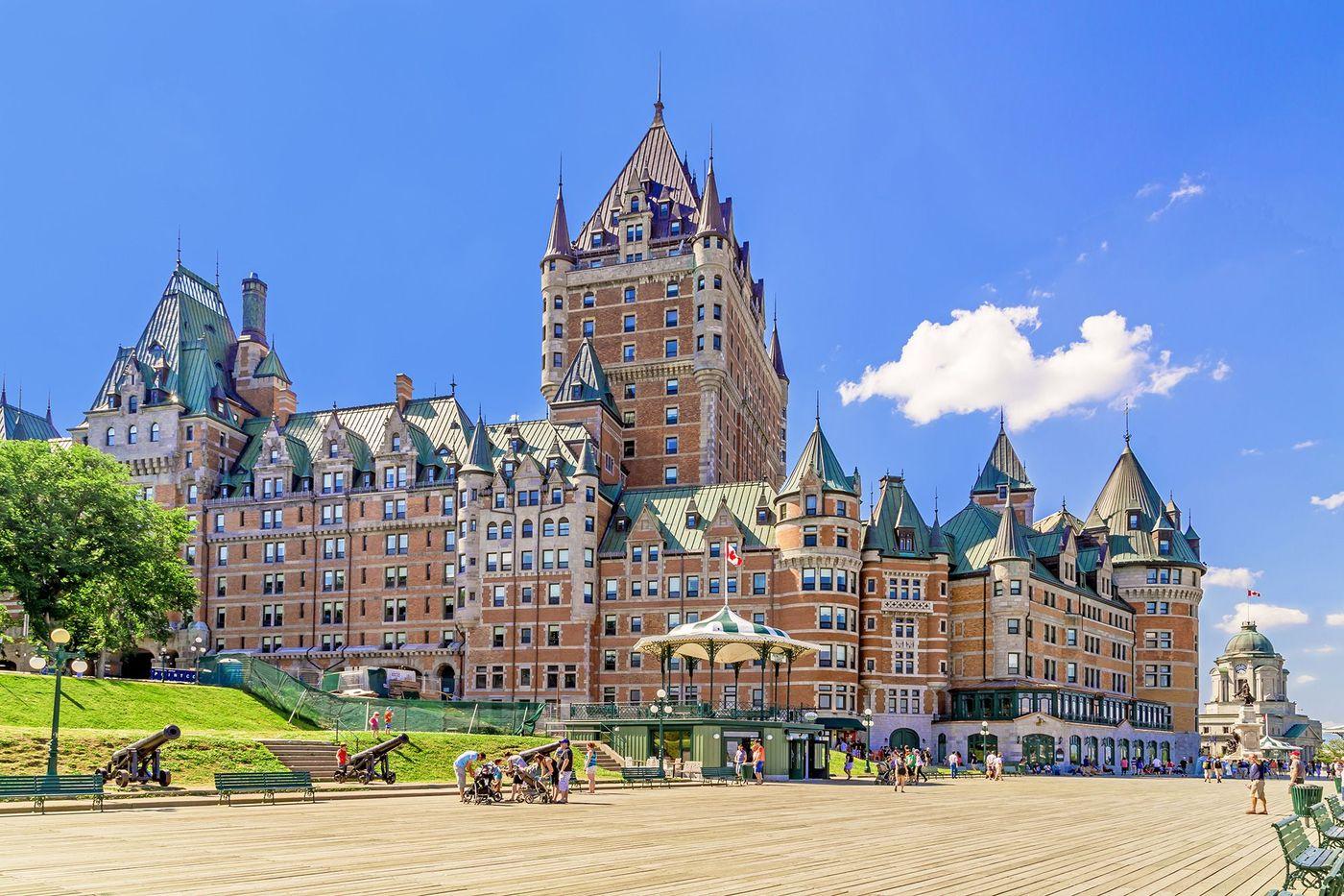 Canada Travel Budget 2026: Complete Cost Breakdown for Hotels, Food, Transport & Attractions