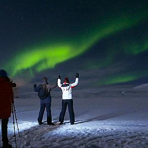 10 Once-in-a-Lifetime Travel Experiences Worth Flying Around the World For