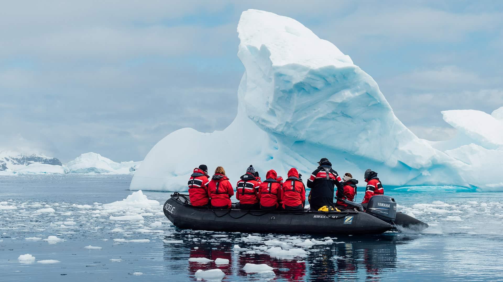10 Once-in-a-Lifetime Travel Experiences Worth Flying Around the World For